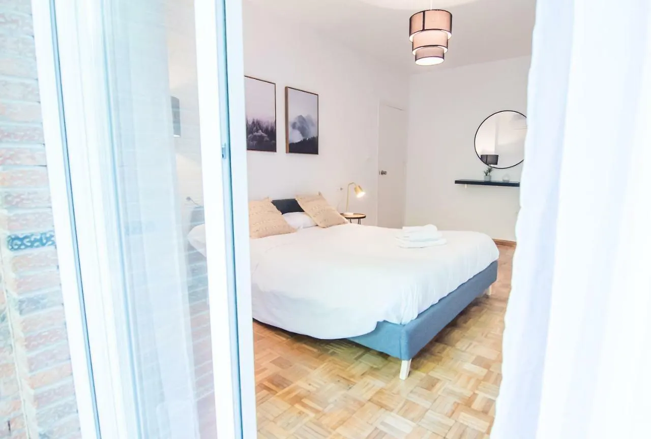 Lobos Apartment Granada