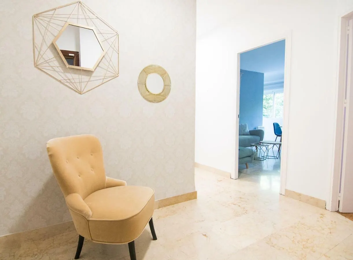 Lobos Apartment Granada